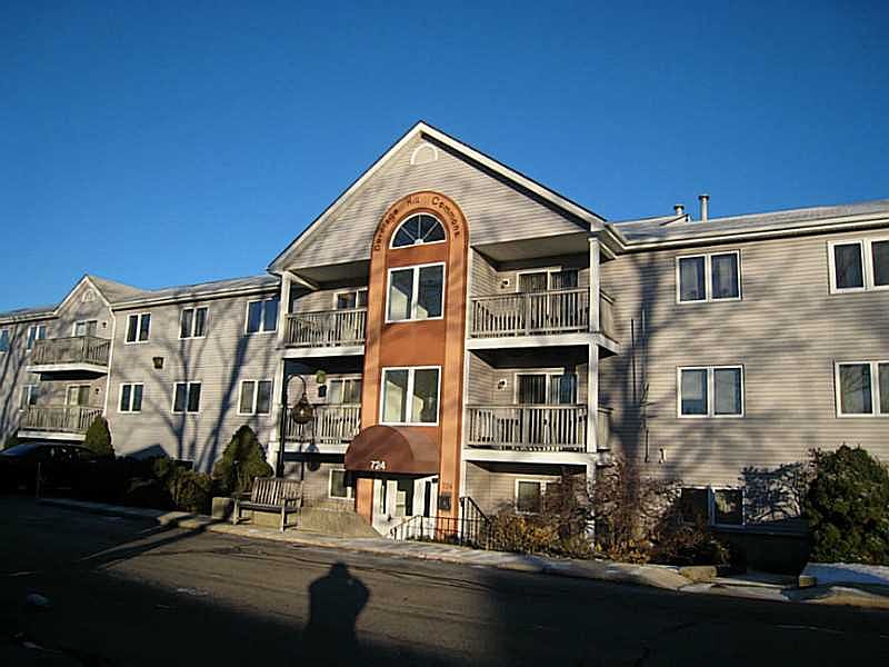 1st image of 724 Beverage Hill Ave #306
