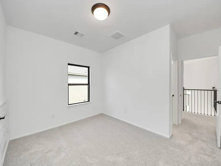 10706 Ursa St — Photo 28