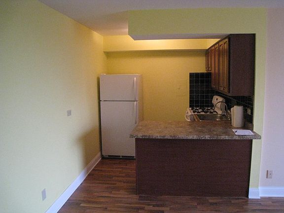 2nd image of 1060 W Hollywood Ave APT 507