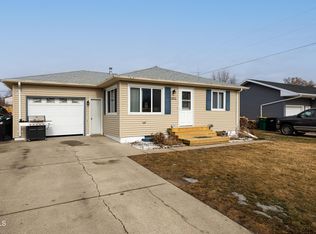 1012 Michigan Ave, Bismarck, ND 58504