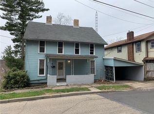 272 S Water St, Uhrichsville, OH 44683