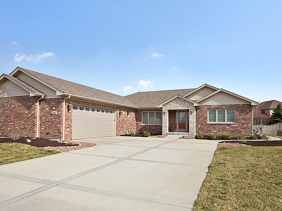 2nd image of 2441 Bluestone Bay Dr