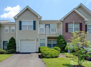 102 Berkshire Dr, Princeton, NJ 08540