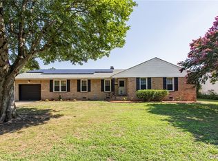 1308 Hermitage Rd, Colonial Heights, VA 23834