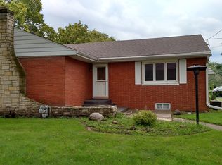 402 21st Ave, Naplate, IL 61350