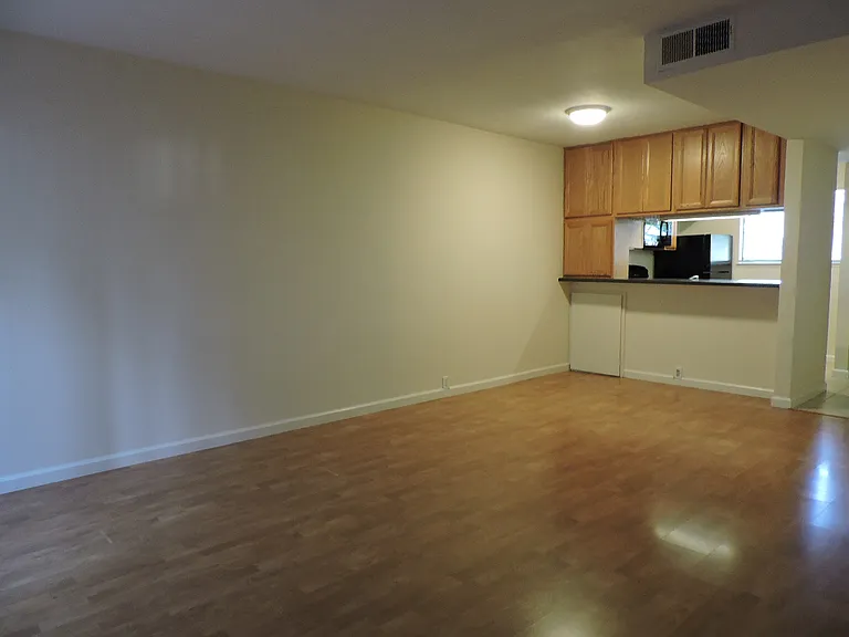 1201 V St — Photo 3