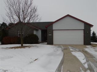 105 Albert Cir, Belleville, WI 53508