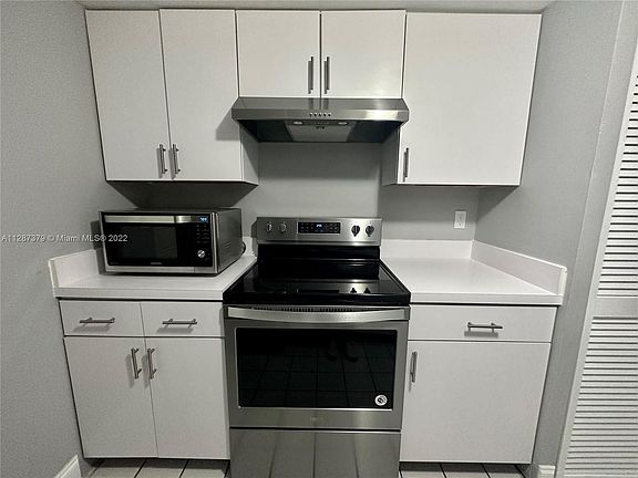 4th image of 9733 Westview Dr APT 1315