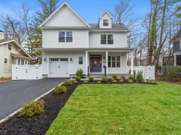 748 Clark St, Westfield Town, NJ 07090