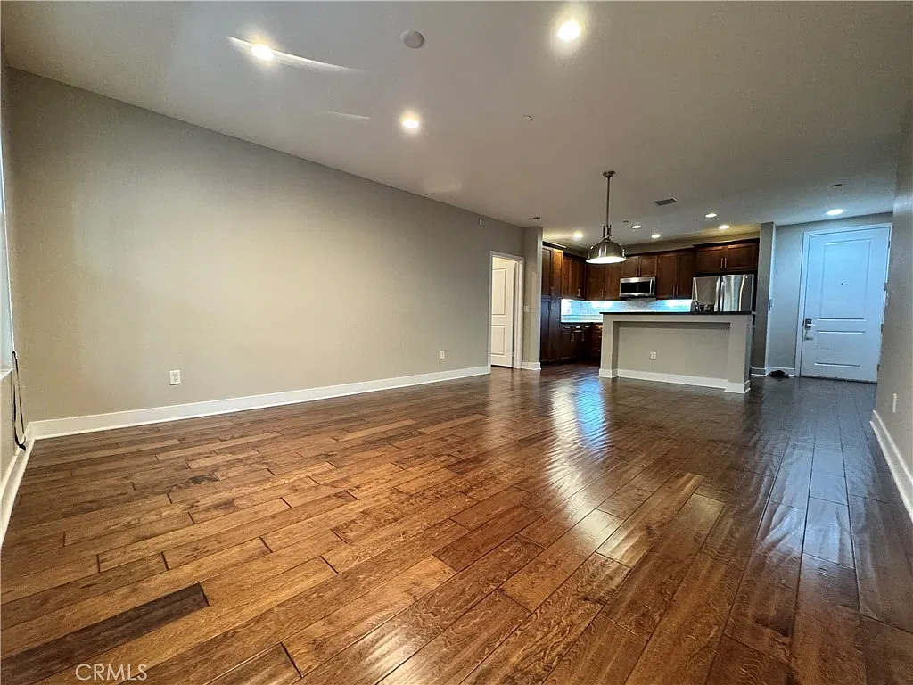 2349 Jefferson St — Photo 3
