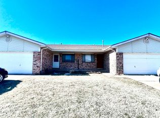 3113-3115 S Bunker Hl, Wichita, KS 67210