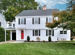 331 Stratfield Rd, Fairfield, CT 06825