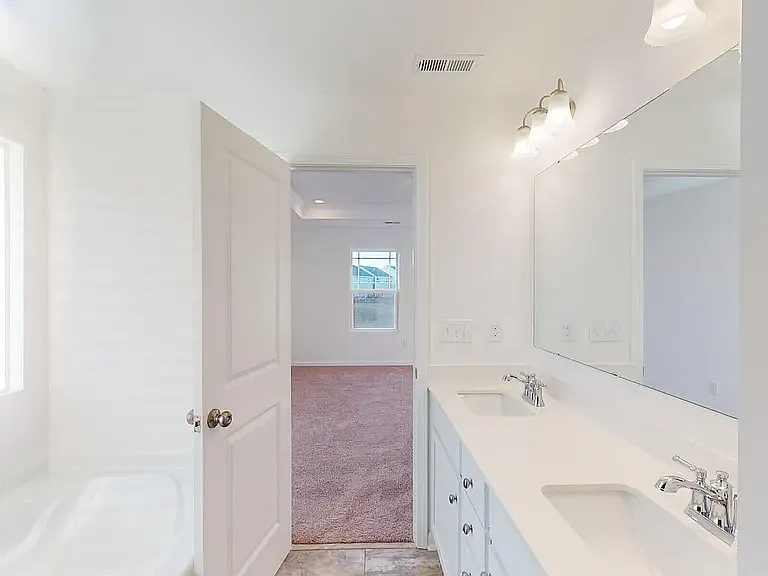 2117 Clifton Rd — Photo 16