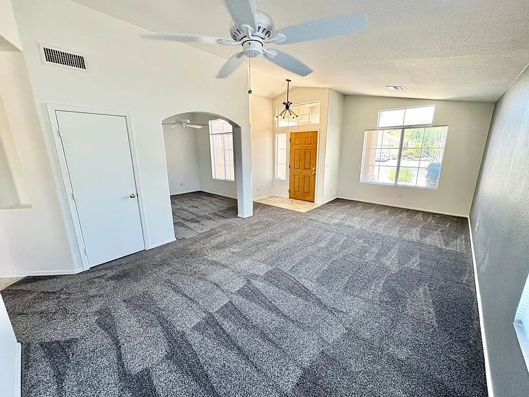 5209 W Taro Ln — Photo 12