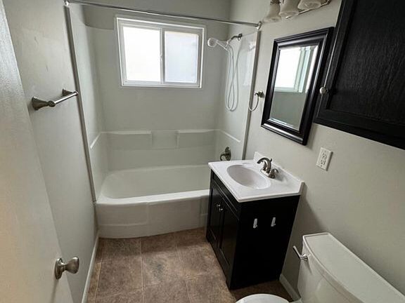 3rd image of 4928 S 24th West Pl