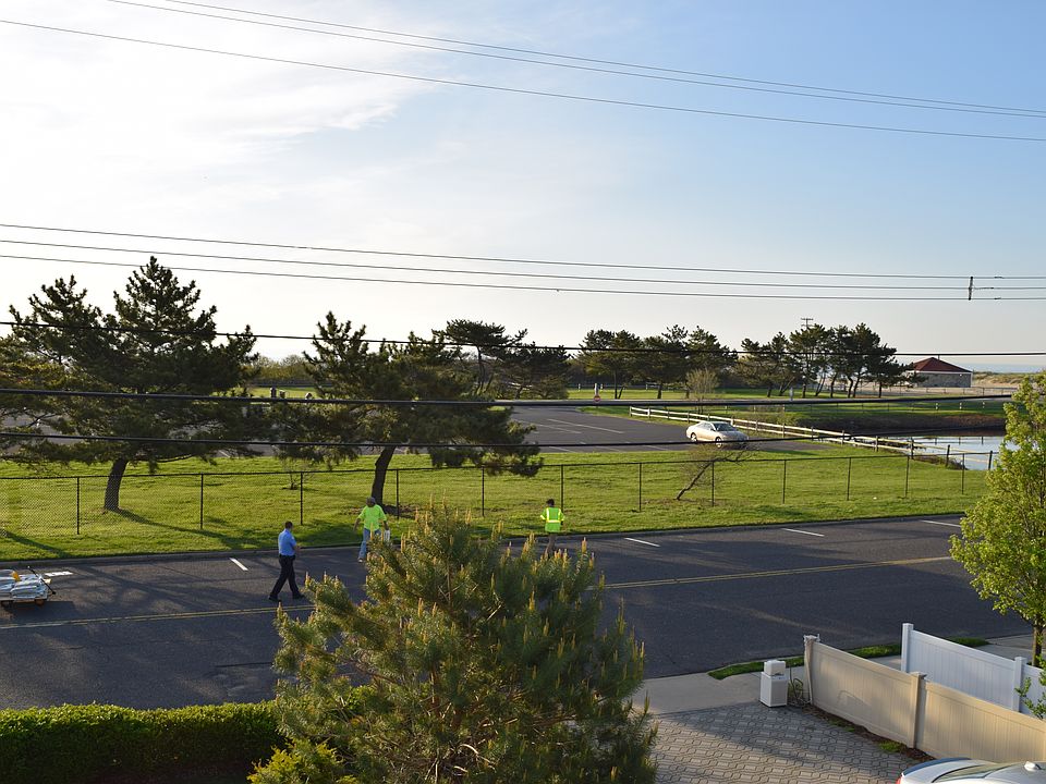 Oceanview - 2nd Floor Deck