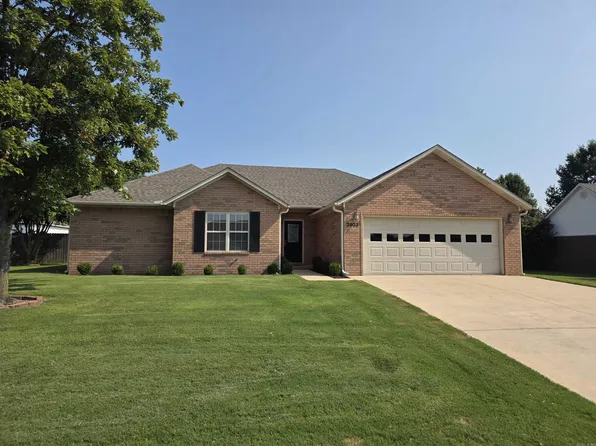 2903 Cambridge Dr, Paragould, AR 72450