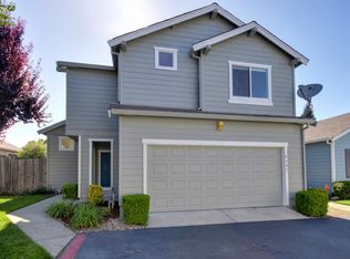 6467 Laguna Mirage Ln, Elk Grove, CA