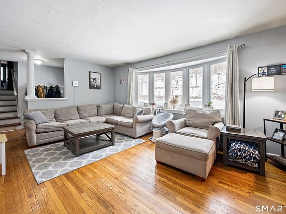 5th image of 38 Mountain Road