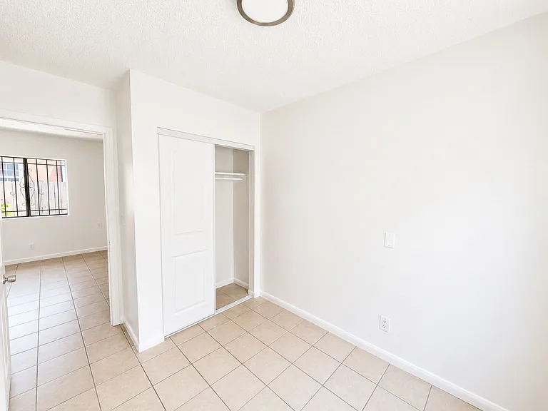 2672 S Redondo Blvd — Photo 6