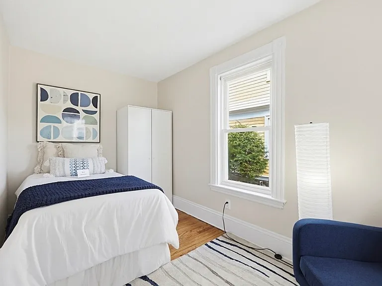 7 Hampshire St #3 — Photo 7