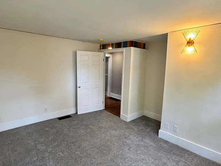 1625 S Maple Rd — Photo 29