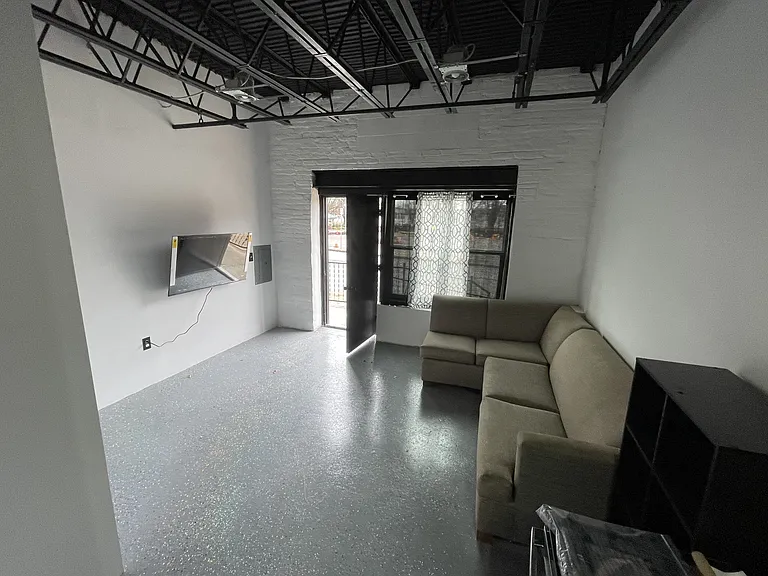 21 S Pershing Ave #1 — Photo 3