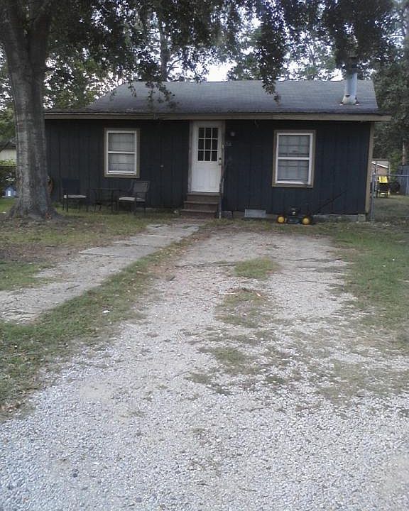 2nd image of 406 Evelyn St