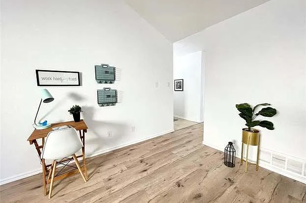 5704 Sterling Green Trl — Photo 48