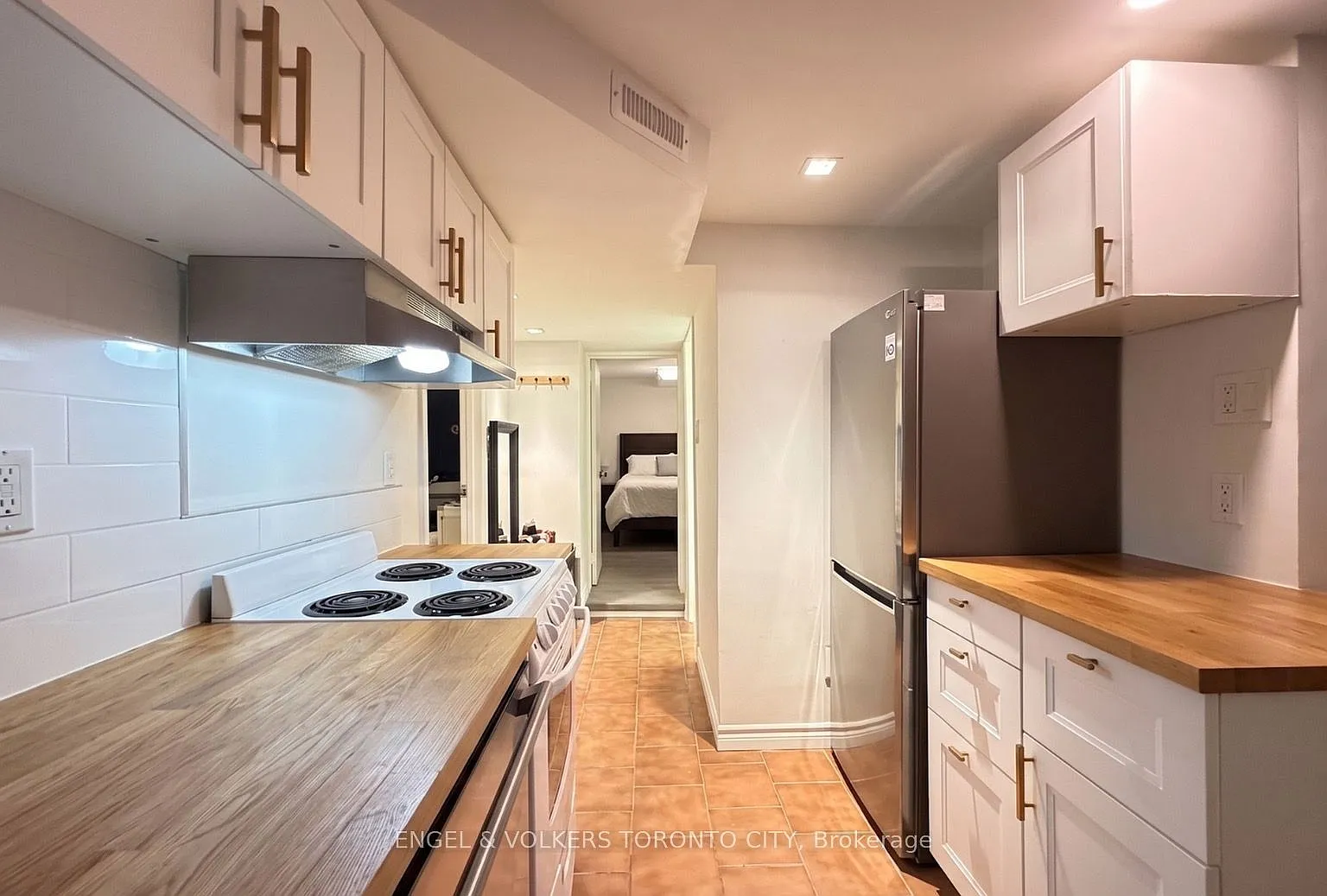 2 bed, $1,900 — Photo 4