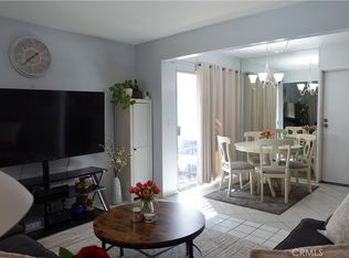 1307 Via Santiago Unit B, Corona, CA