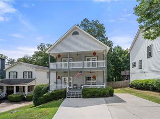 1756 Ellen St NW, Atlanta, GA 30318