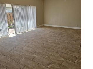 8218 NW 8th Pl, Plantation, FL 33324