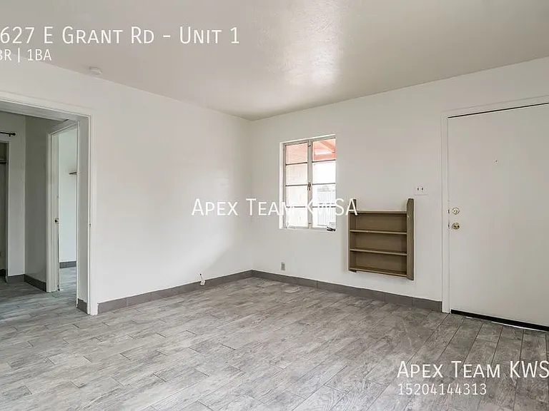2627 E Grant Rd #1 — Photo 22