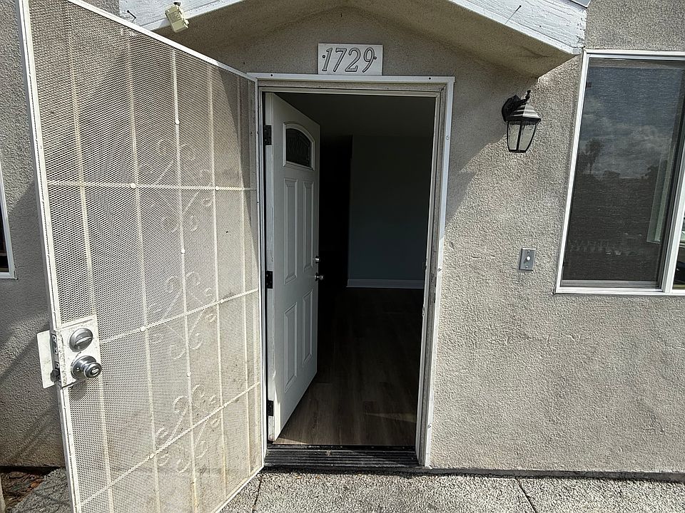 1st image of 1729 W 84th Pl