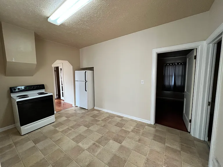 Kitchen Dining Space