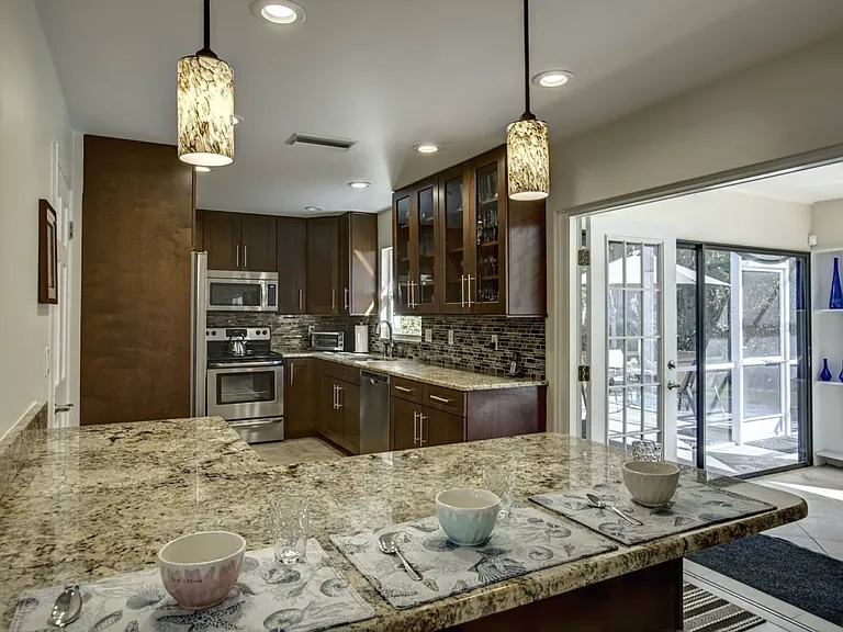 5511 Avenida Del Mare — Photo 9