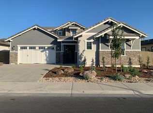9043 Csuri St, Elk Grove, CA 95624