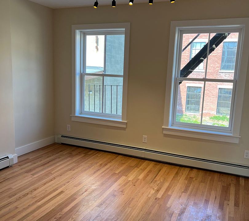 1st image of 43 Johnston St APT 1