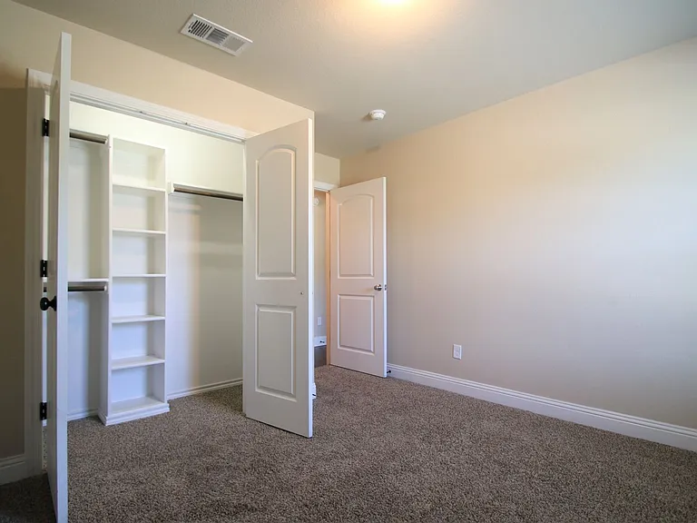 131 Sunburst Ct — Photo 12