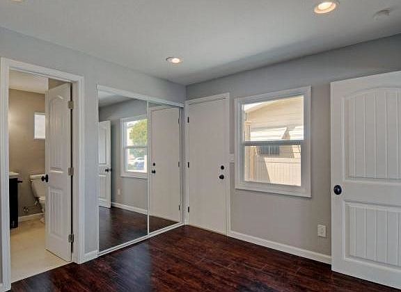 5th image of 4505 Wilson Ave