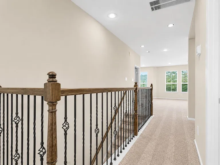 22503 Miramar Bend Dr — Photo 40