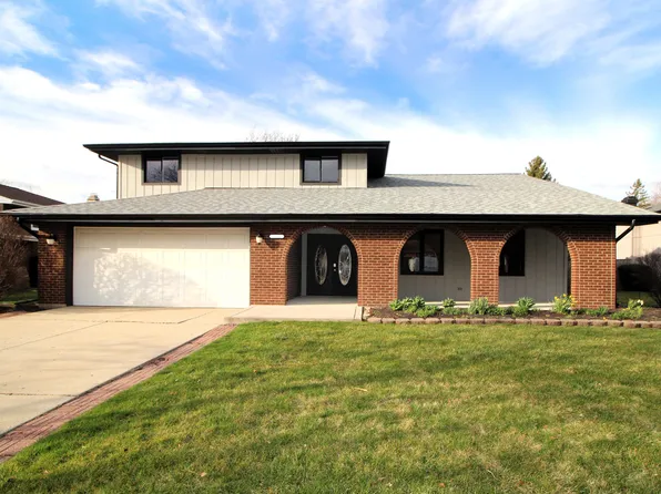 1116 Rushwood Ave, Shorewood, IL 60404