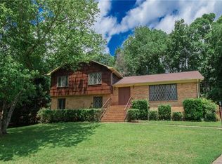 5153 Red Cedar Ln, Charlotte, NC 28226