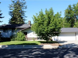 422 N 2nd St, Cheney, WA 99004