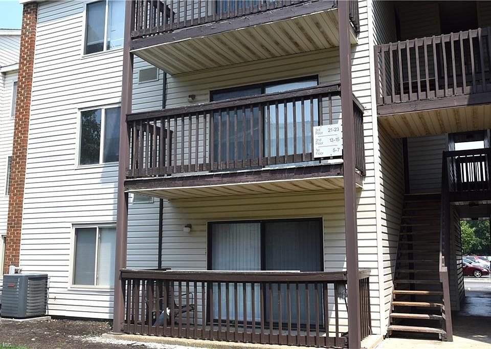 1st image of 13 Davenport Ct #2