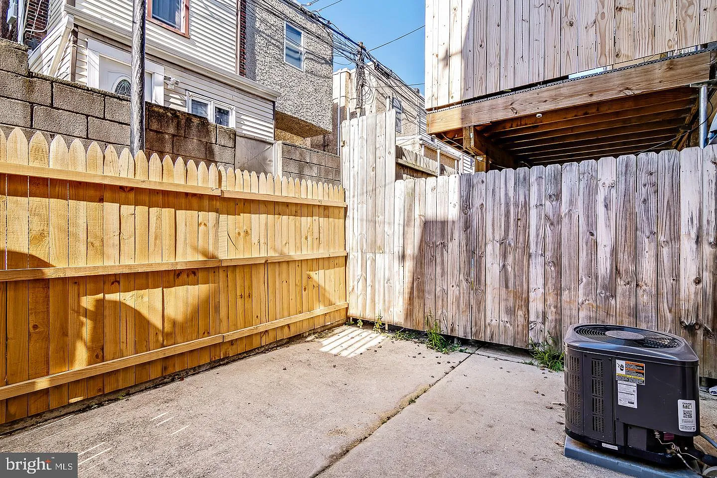 3 bed, 1.5 bath, 908 sqft, $2,200 — Photo 4