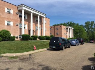 Parkway Manor Apartments, Alliance, OH 44601