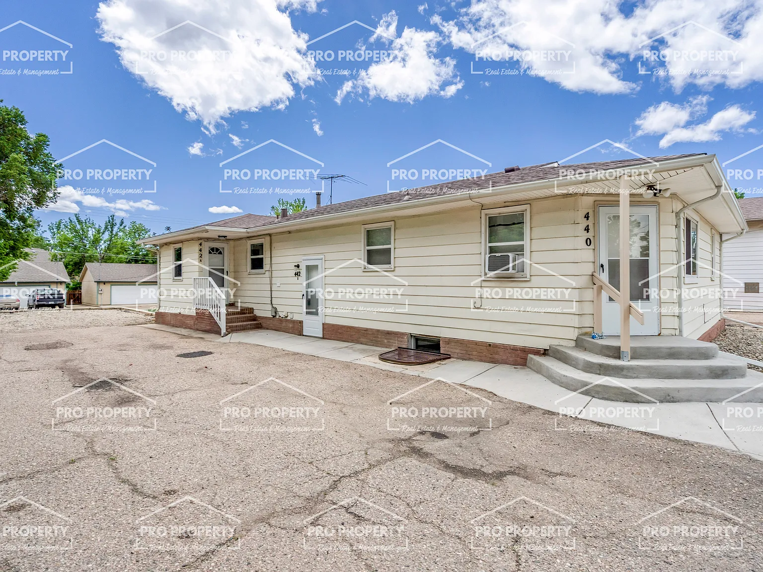1 bed, 841 sqft, $995 — Photo 2