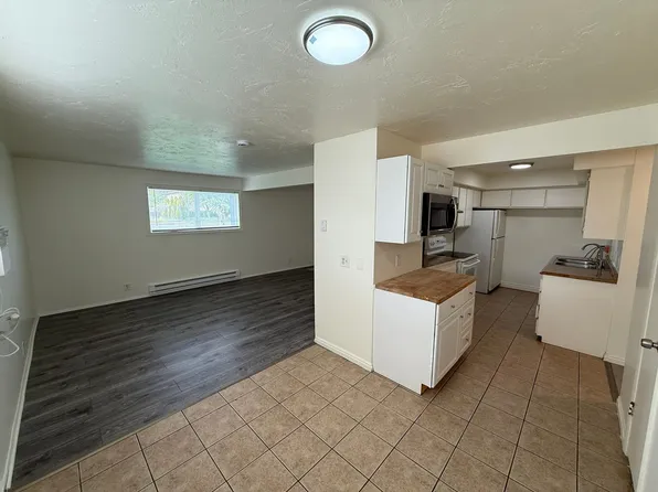 4047 W. 3275 S., 4047 W 3275 S APT D, West Valley City, UT 84120